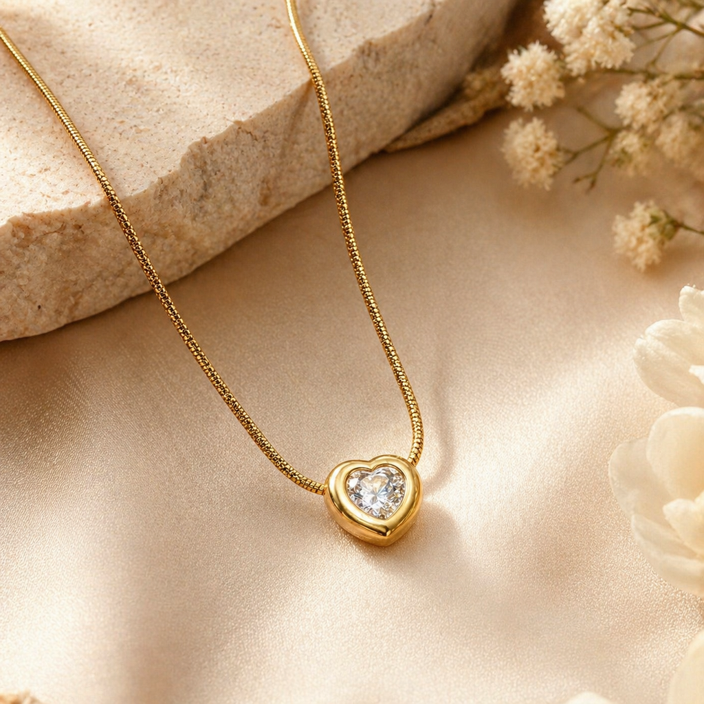 Eterna Love Pendant